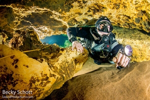 Larry-diamond-sands-bks-wm-sm