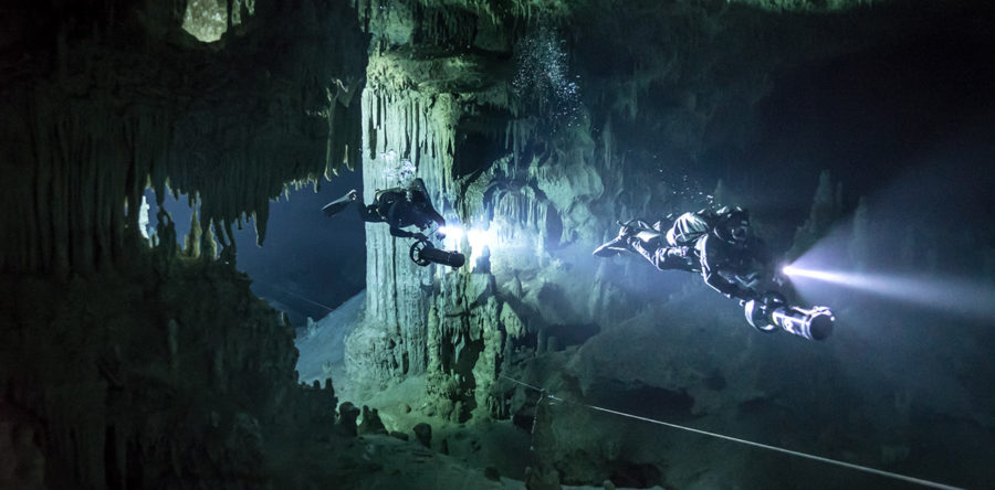 TEKDIVEUSA.2020 – Lurking in the Shadows – Capturing Moments in the Mexican Underwater Cave Systems